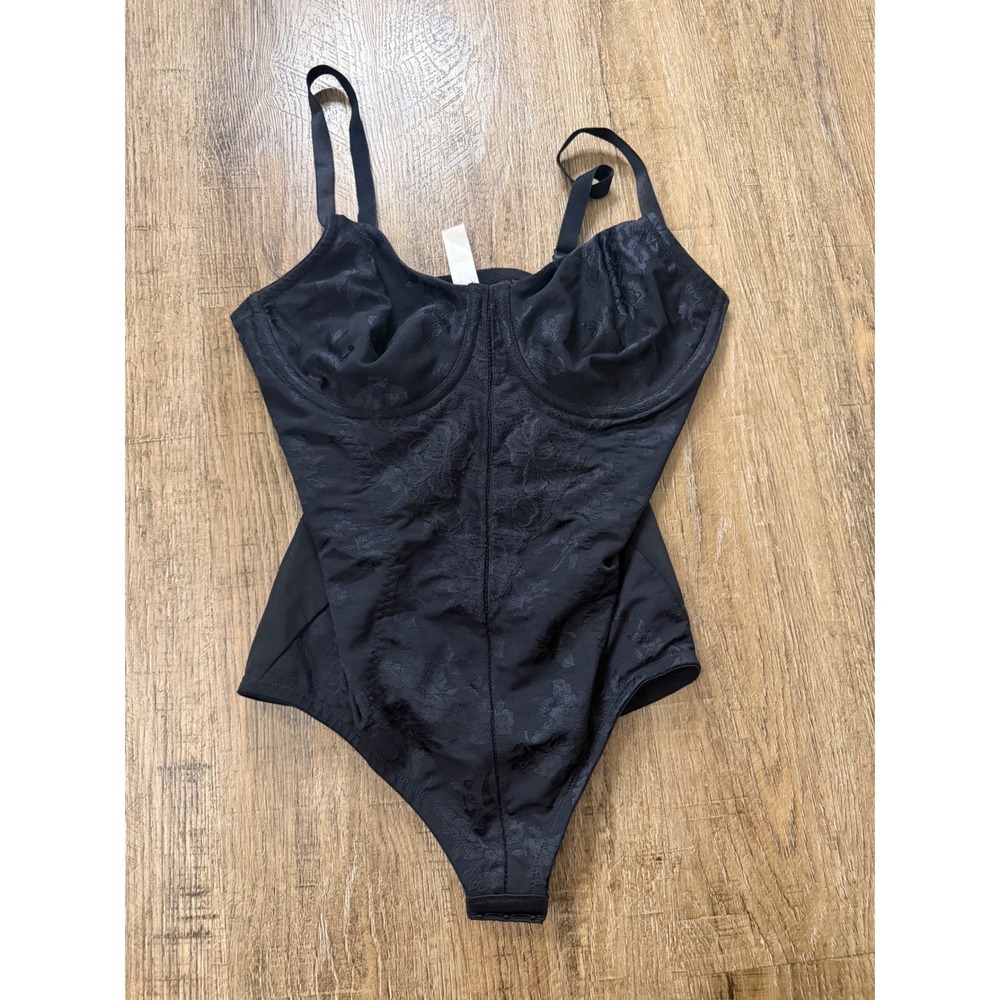 Flexees Maidenform Black Floral Lace Underwire Firm Control Bodysuit Shaper 38C